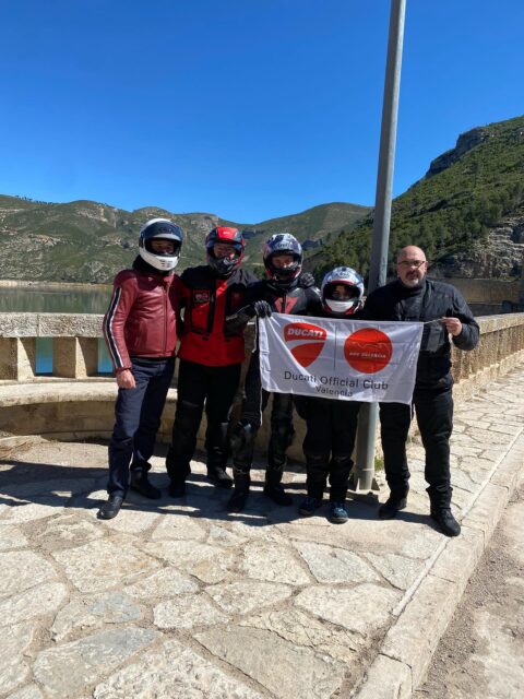 Ruta de sábado y aprovechamos para darle algo de forma a la ruta del centenario @d.o.c.valencia . #ducati #wdw2026doc #ducativalencia #ducatiesp