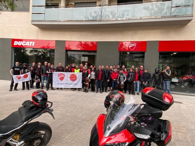 Genial la ruta @d.o.c.valencia a Landete. Desayuno en @ducativalenciaoficial y estupendo almuerzo en Landete. 40 ducati y más de 300km hasta la próxima . ✌️✌️✌️✌️✌️✌️#docvalencia #wdwd2026doc #ducativalencia #ducatiofficialclubvalencia #desmovalencia.  https://docvalencia.club/la-ruta-de-primavera-del-d-o-c/
